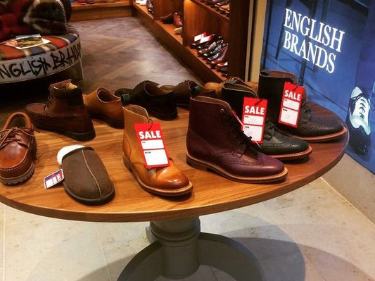 Seductive Sales at English Brands – Luxury Shoes Discounted for NYE &amp; 2020