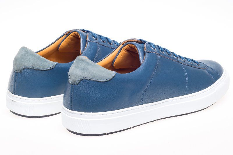 John White Bari Sneakers Jeans