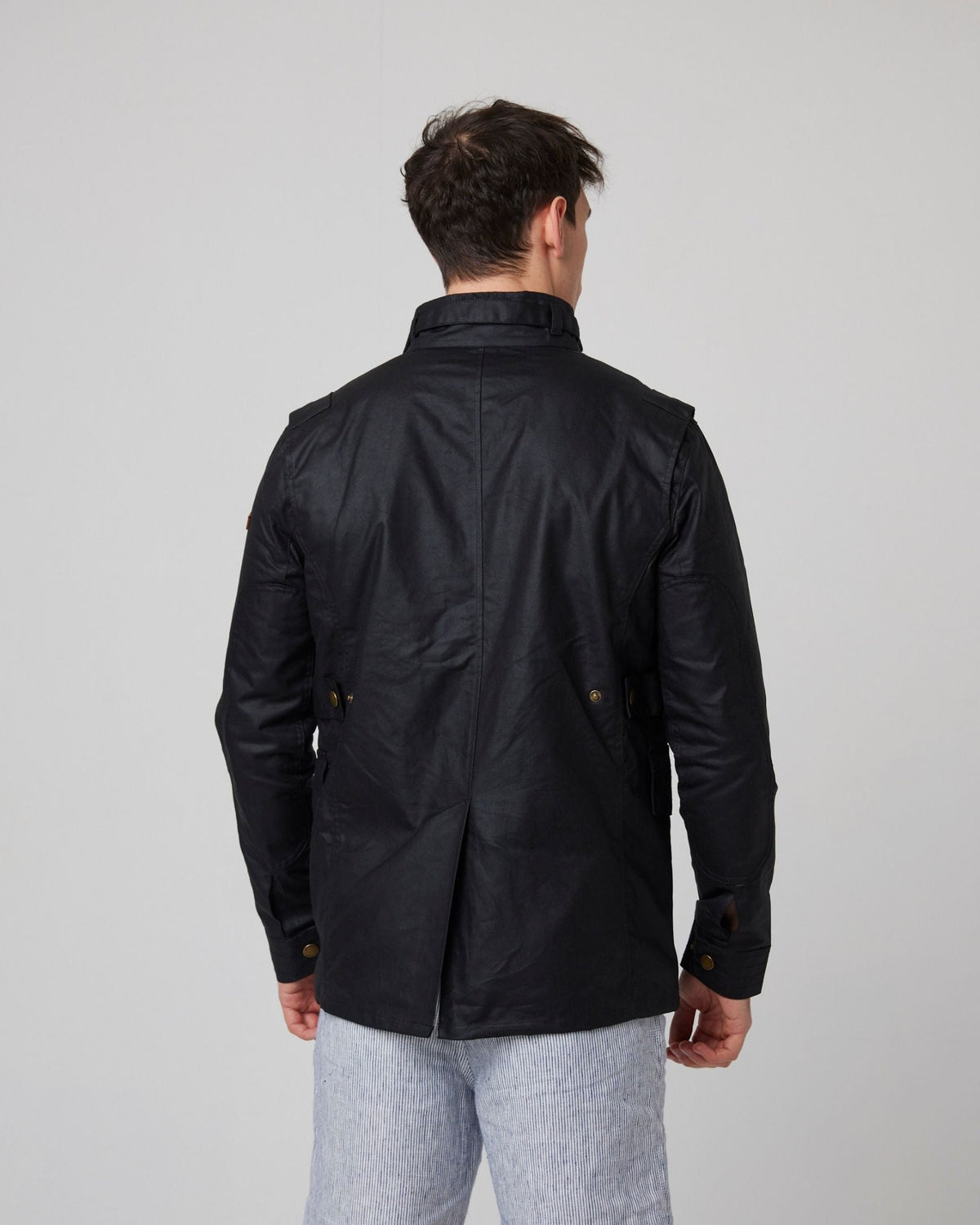 Peregrine Bexley Waxed Jacket in Black