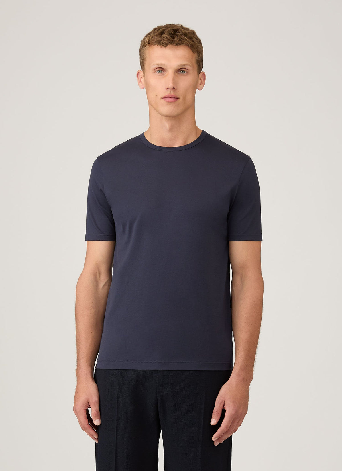 Sunspel Men's Classic Crew Neck T-Shirt in Navy