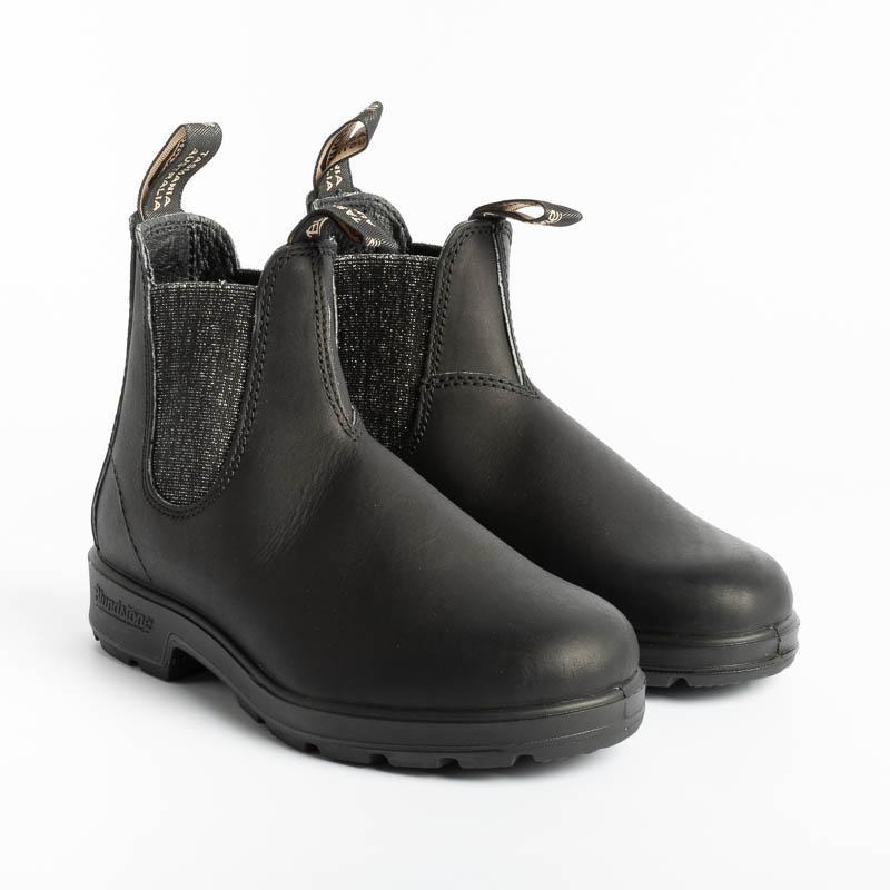 Blundstone 2032 Chelsea Boots in Black.jpg