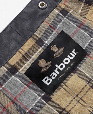 Barbour Classic Hood in Navy