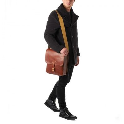 Chapman Reiver Leather Despatch Bag in Brown